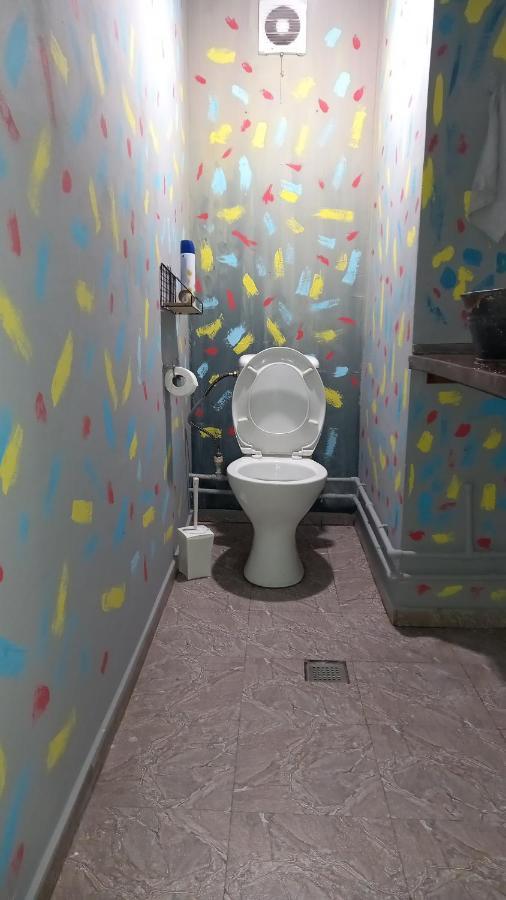 Your Room Hostel Тбилиси Екстериор снимка