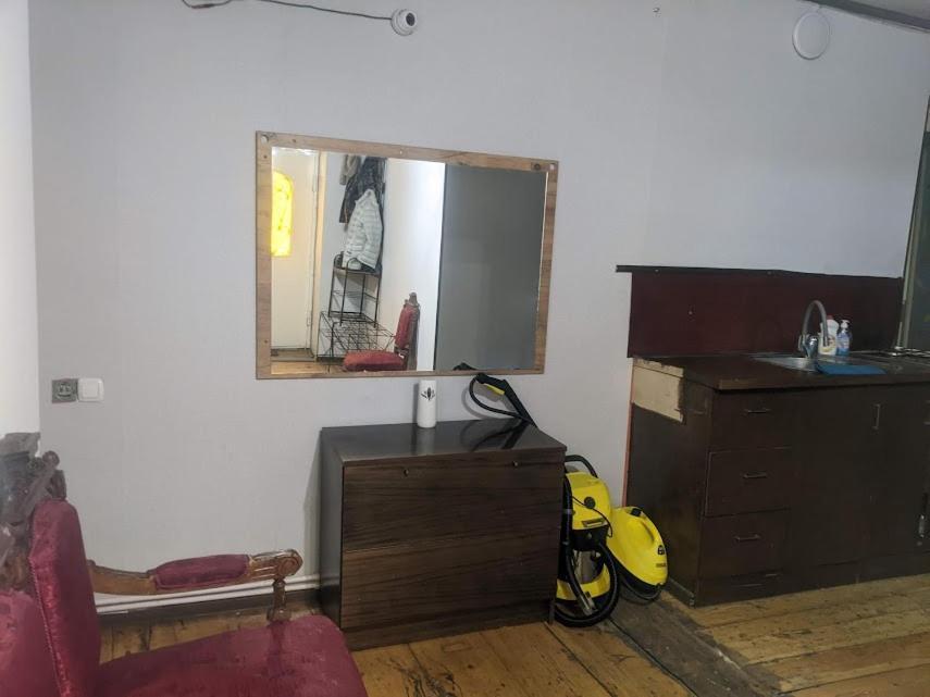 Your Room Hostel Тбилиси Екстериор снимка